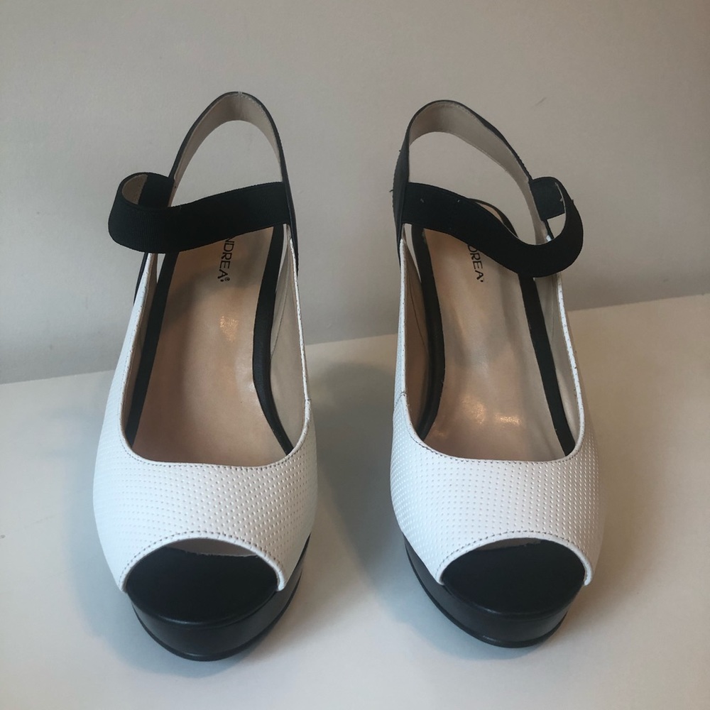 Andrea high heels black and white